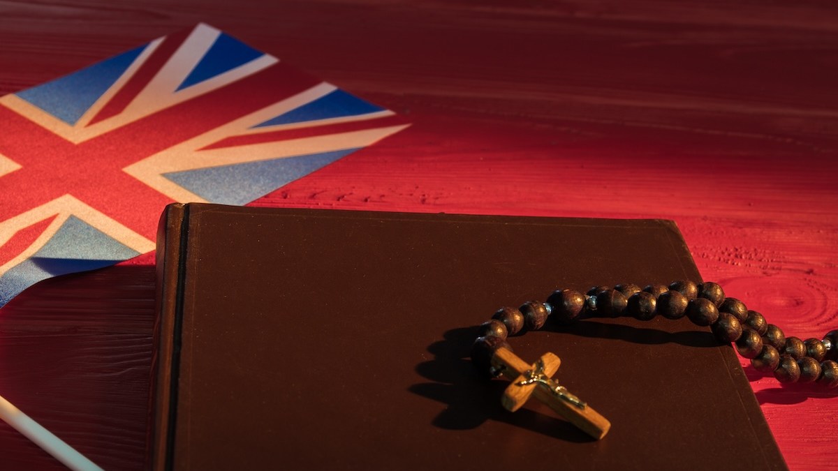 Britain rosary bible
