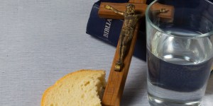 Do Roman Catholics have a “Nativity fast” before Christmas?