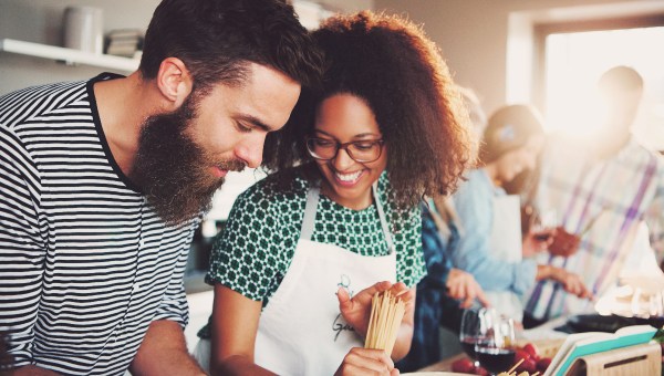 couple-cooking-class-