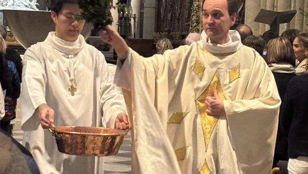 Corner Item Image - The incredible Easter vestments at Notre Dame, designed by students!