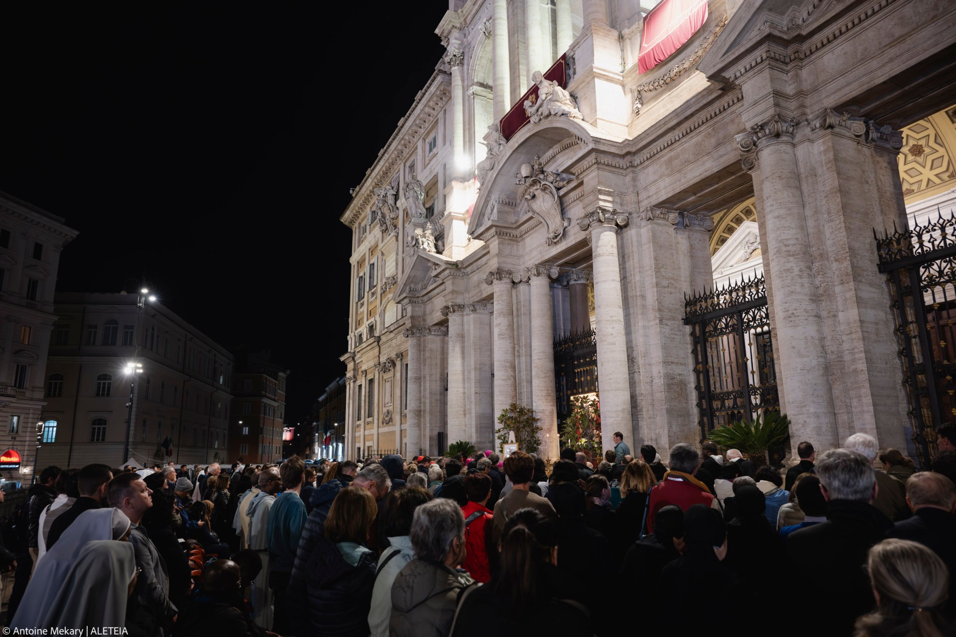POPE FRANCIS ROSARY PRAYER SANTA MARIA MAGGIORE