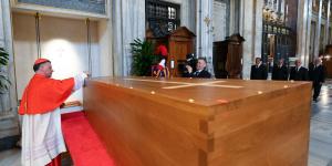 Pope Francis laid to rest at St. Mary Major (Photos)