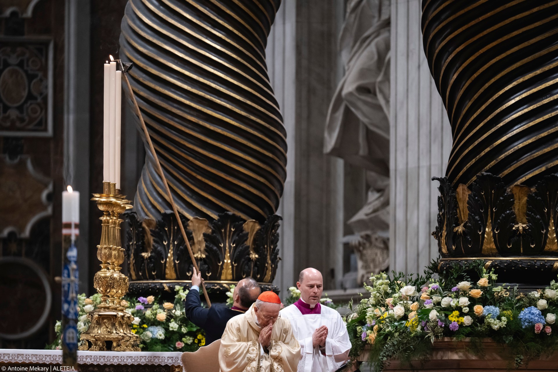 VATICAN-EASTER-VIGIL-2025