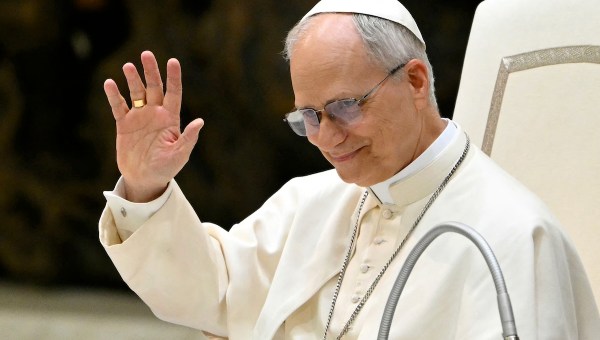 Corner Item Image - Pope jokes with media in English