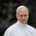 Leo XIV jokes with exuberant group of Curia, Vatican workers