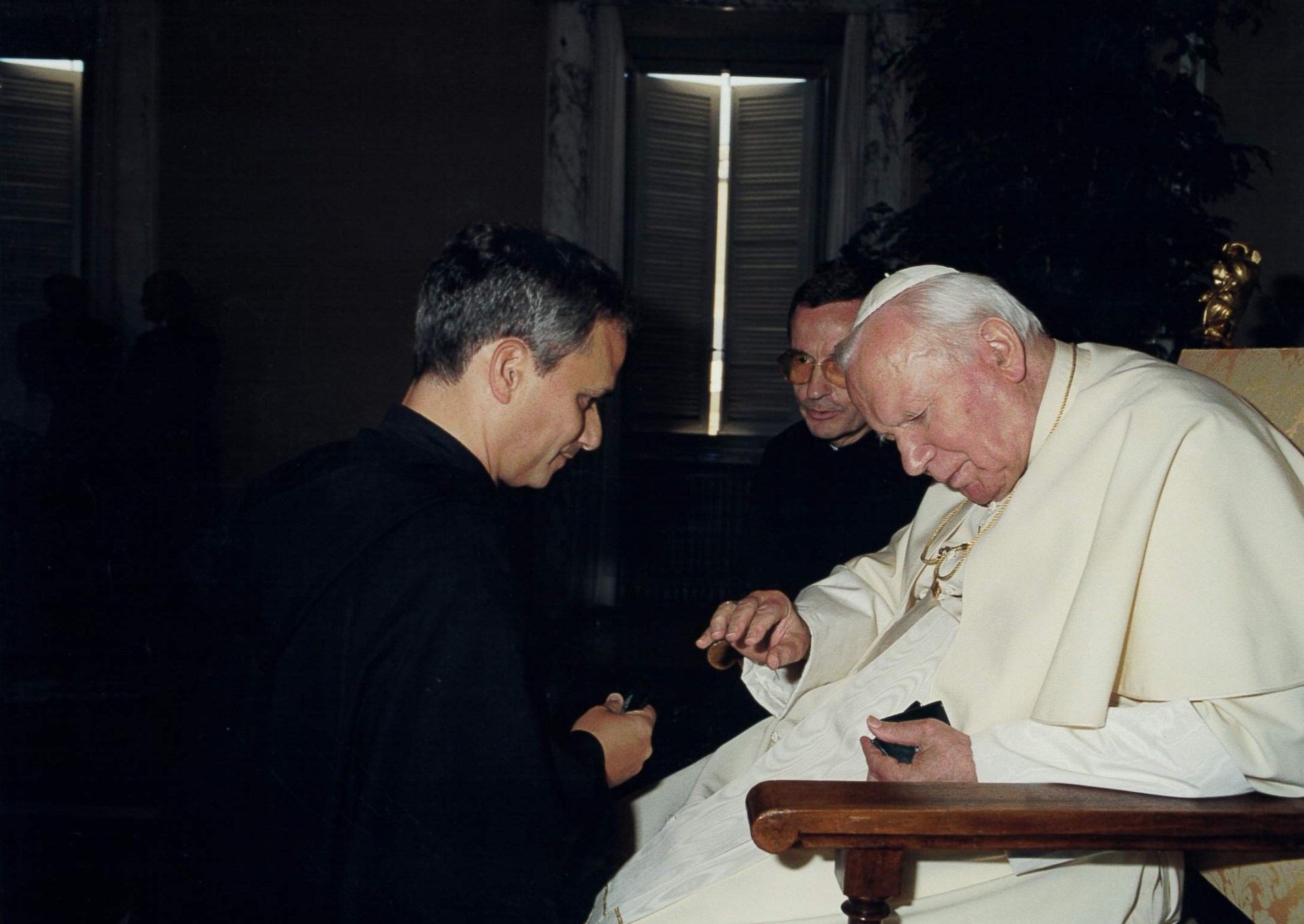 Robert-Prevost-with-Pope-John-Paul-II-03