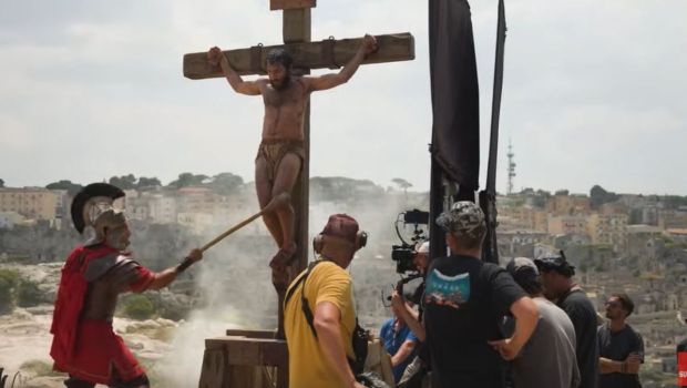 The Chosen”: The grueling filming of the crucifixion