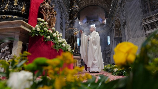 Leo St Peters flowers pope