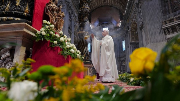Leo St Peters flowers pope