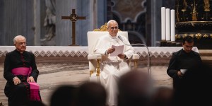 Pope on seminarians’ jubilee: Become happy people and priests