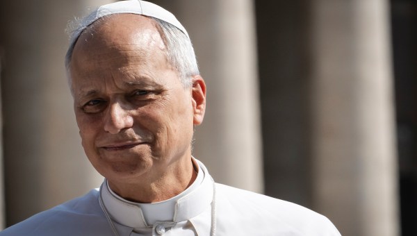 Corner Item Image - ‘Finding Your Roots’ host presents Pope with his family tree