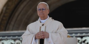 Become &#8216;fishers of families,&#8217; Pope Leo urges clerics and laity