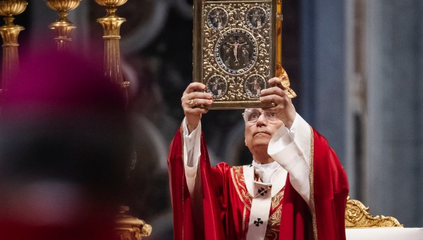 pope-leo-xiv-holy-mass-saints-peter-paul-feast-pallium-vatican