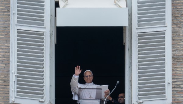 pope-leo-xiv--st.-peter's-square-angelus-prayer