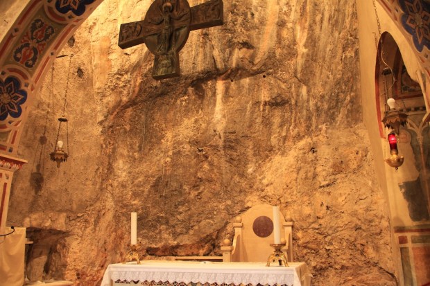 La Grotte Sacrée (Sacro Speco) de Saint Benoît à Subiaco, province de Rome.