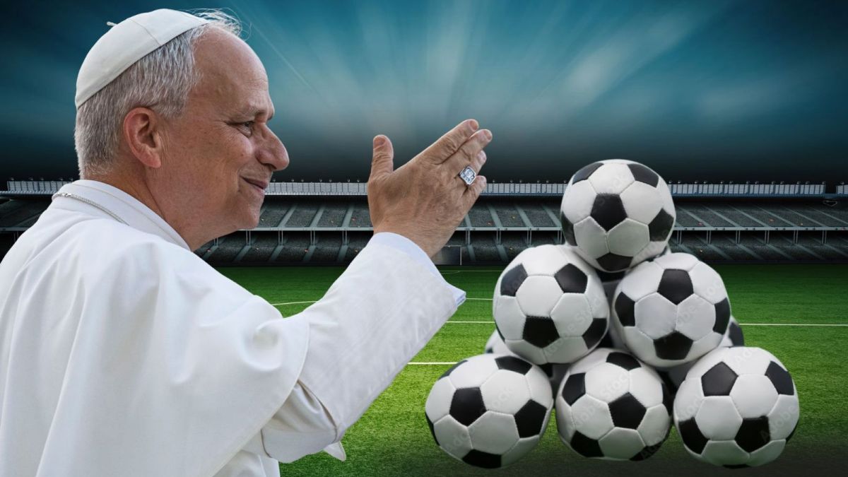Pope-Leo-with-football-soccer-balls