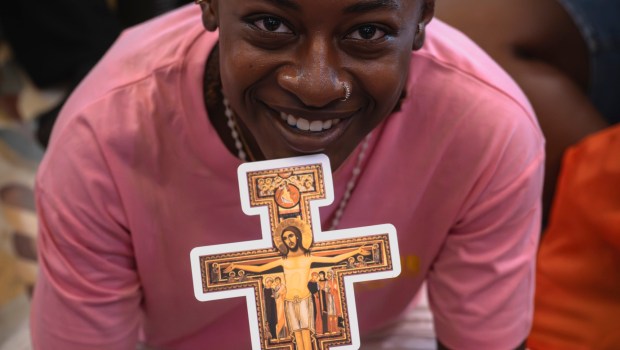 french-pilgrims-holy-door-st.-john-lateran-jubilee-youth-rome-2025