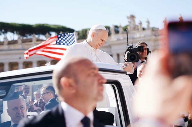 pope-pizza-delivery-aurelios-
