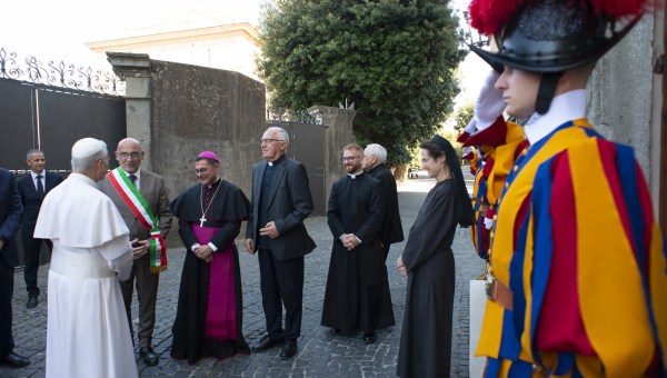 italy-vatican-religion-pope-castel-gandolfo-vatican-media