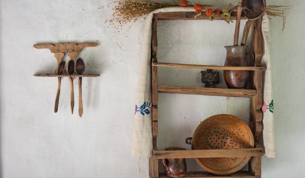 Corner Hero Image - The surprising wonders of a wonky shelf