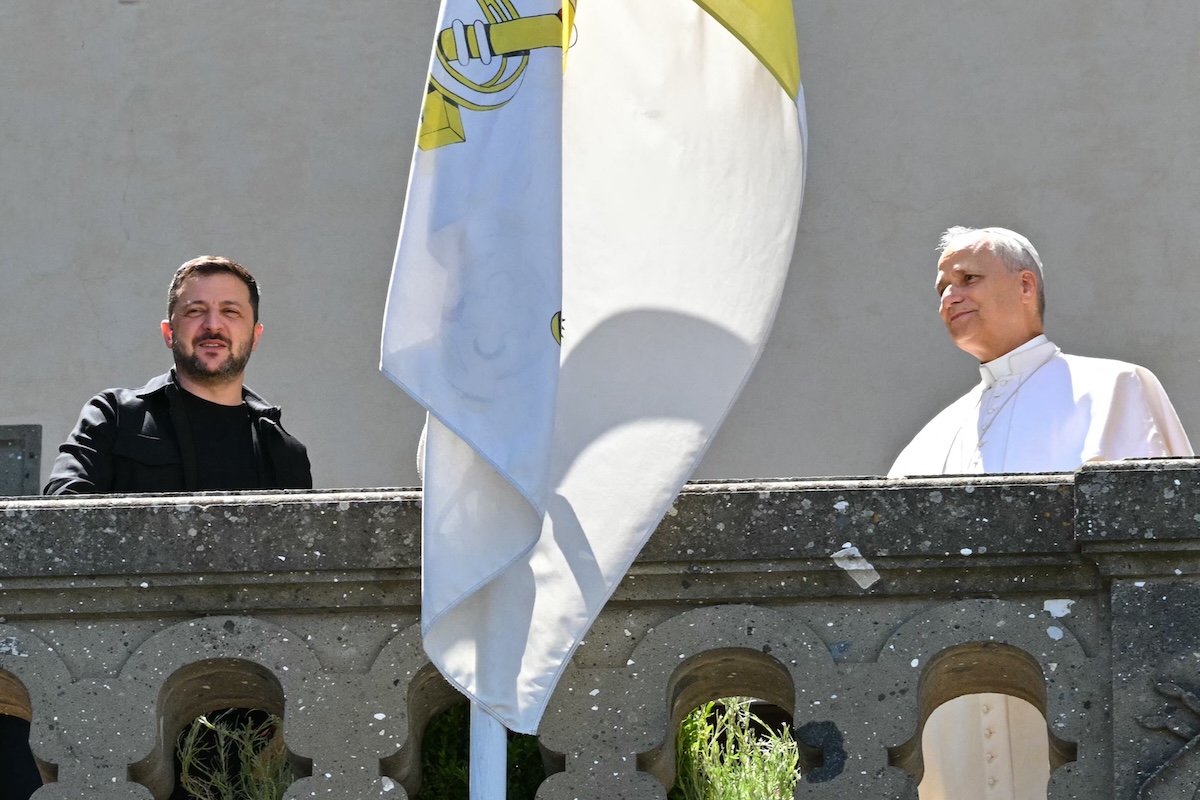 Leo XIV receives Volodymyr Zelensky in Castel Gandolfo