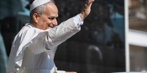 Peace: the Pope’s 1st wish, with some 100 mentions in 100 days