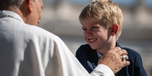 Our brains are extraordinary! Use them, Pope urges kids