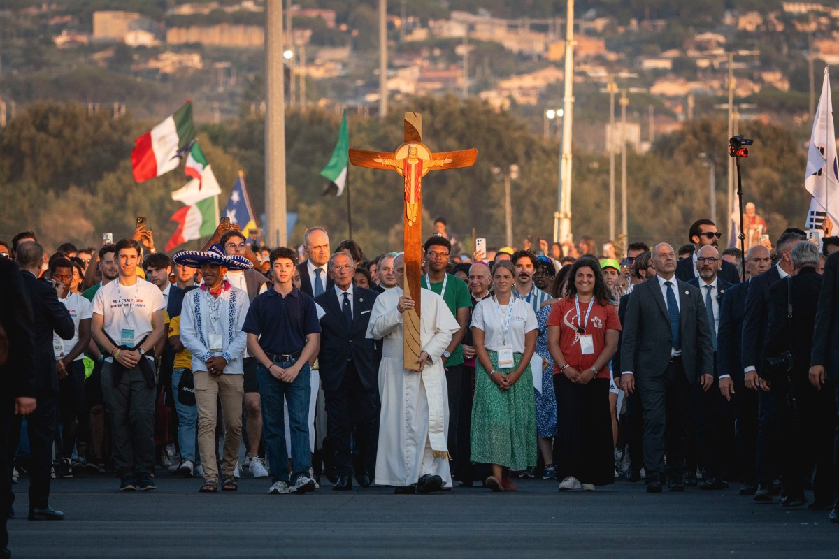 Pope Leo XIV meets a million youth (Photos)