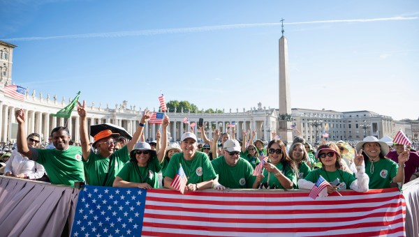usa-faithful-audience-pope