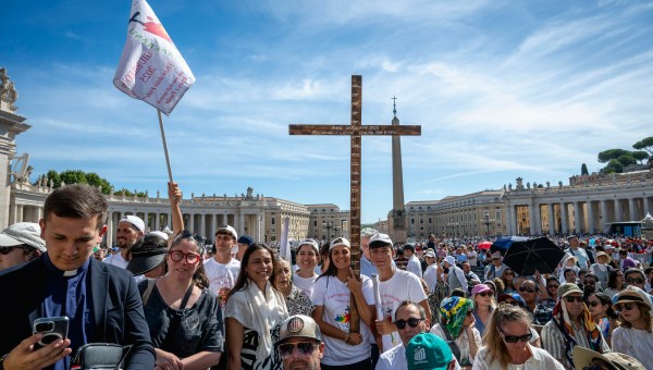 youthpilgrimage-jubilee2025-cross