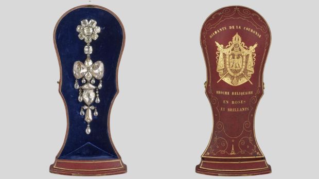 The brooch stolen from the Louvre.