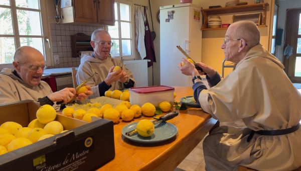 Corner Item Image - These monks give a French twist to Italian limoncello