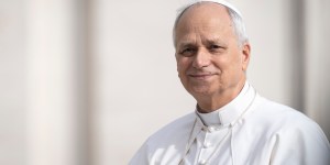 Leo XIV: AI could never replace doctor-patient bond