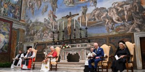 History made: Pope and King pray together in Sistine Chapel