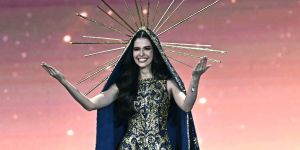 Miss Universe Brazil honors Virgin Mary with pageant costume