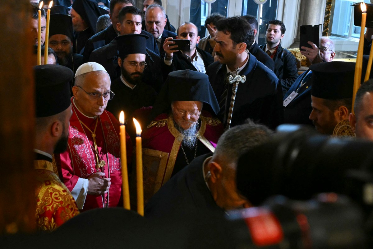 pope-leo-xiv--patriarch-bartholomew-I-church-of-saint-george-istanbul-afp-