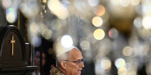 Pope concludes Turkey trip with 2 moments of Orthodox prayer