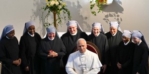 Pope visits home of Little Sisters of the Poor in Turkey