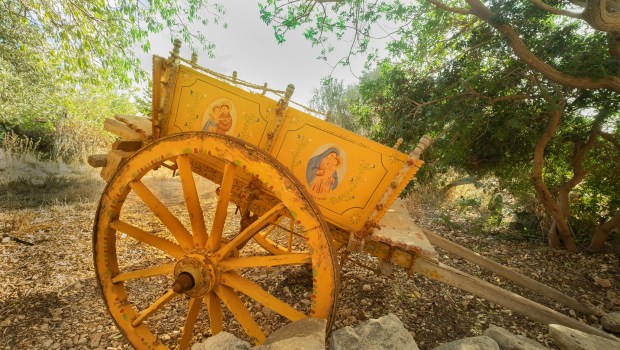 Traditional sicilian cart, cave Mangiapane in Custonaci, Trapani, Sicily, Italy