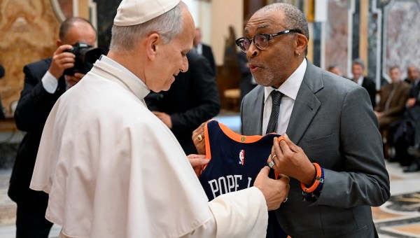 Spike lee giving Pope Leo XIV a custom New York Knicks jersey