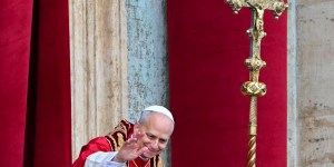Pope Leo’s first Christmas blessing (text and photos)