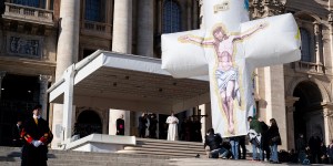 The home where we are awaited: Pope reflects