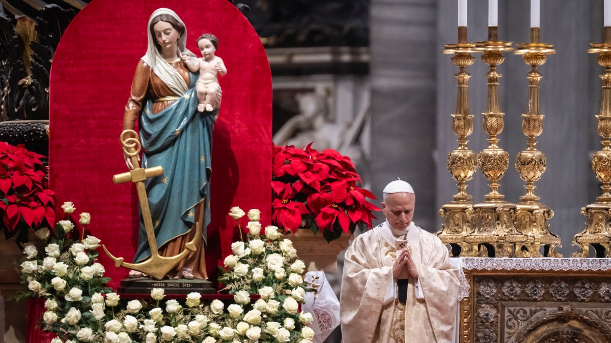 pope-leo-xiv-Christmas-mass-st.-peters-basilica-vatican
