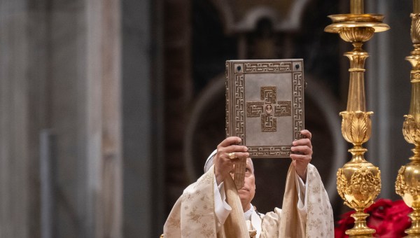 pope-leo-xiv-Christmas-mass-st.-peters-basilica-vatican