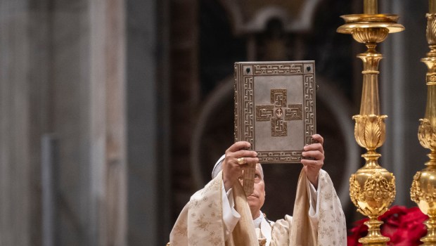 pope-leo-xiv-Christmas-mass-st.-peters-basilica-vatican