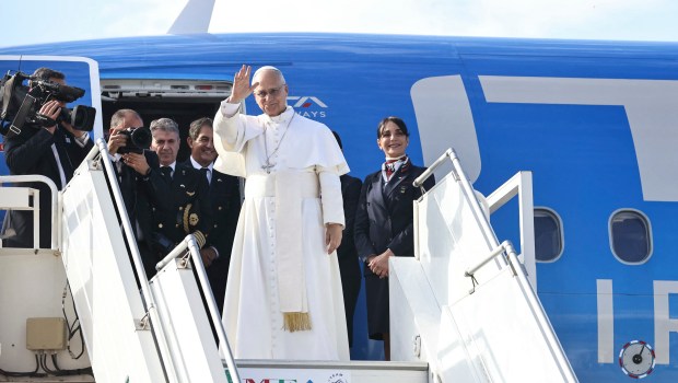 pope-leo-xiv-lebanon-president-joseph-aoun-farewell-ceremony-beirut-international-airport