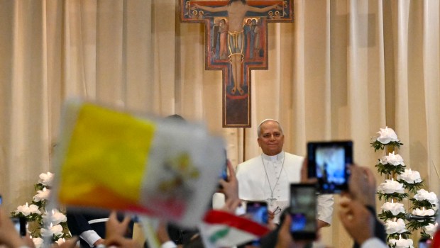 pope-leo-xiv-meeting-medical-staff-patients-sisters-of-the-cross-hospital-beirut-lebanon