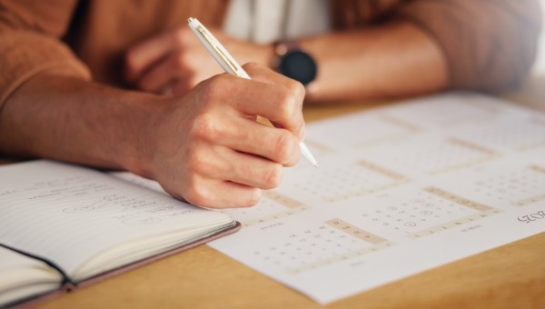 Corner Item Image - 7 Great Catholic planners for an organized 2026