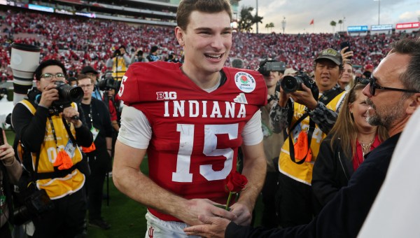 Corner Item Image - Indiana QB Fernando Mendoza reveals his pre-game routine: prayer