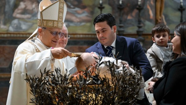Corner Item Image - Pope Leo’s invitation: Dedicate today to remembering your baptism